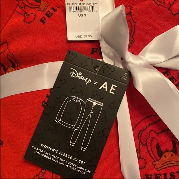 NWT Donald Duck Pajama Set - Picture 2 of 3